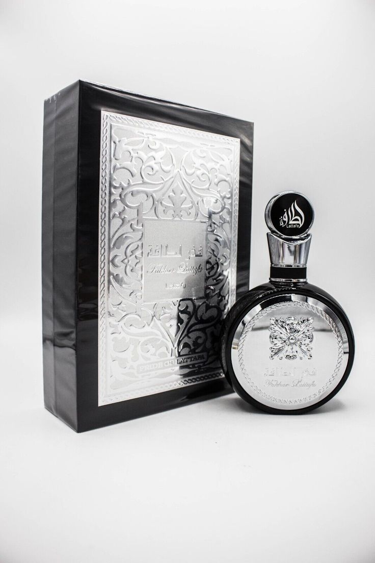 Lattafa Fakhar Black EDP 100ml Masculino