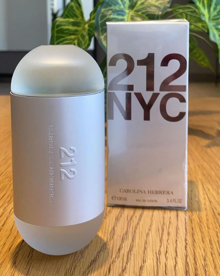 Carolina Herrera 212 EDT 100ml Feminino